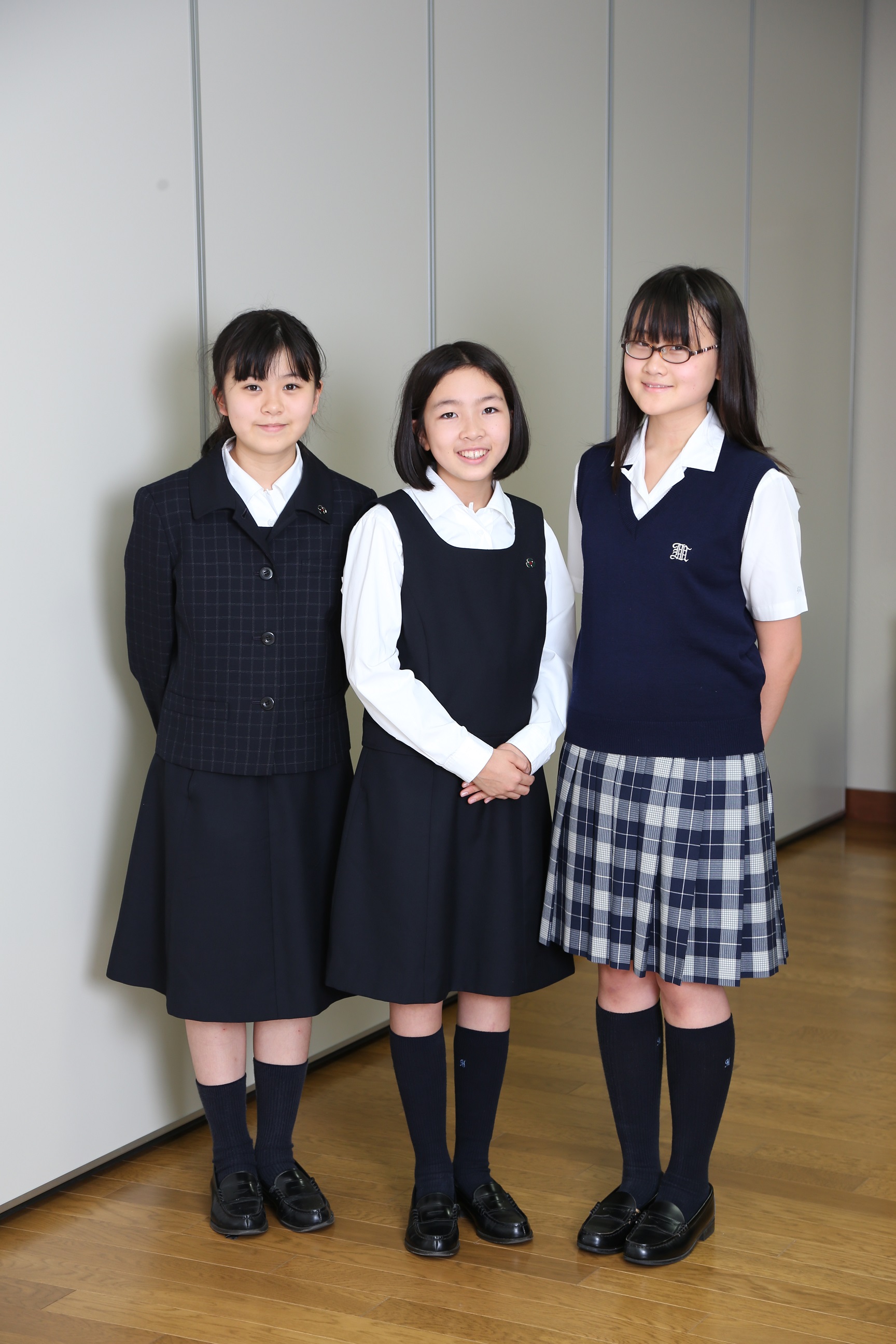 Школа японской мамы. Школьная форма в Японии. Настоящая Школьная форма в Японии. Японская Школьная форма настоящая. Форма средней школы в Японии.