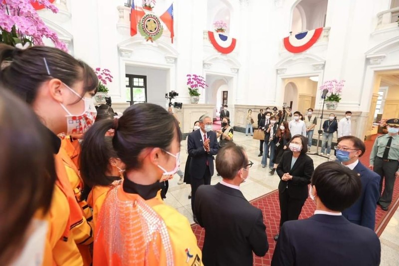 日本京都橘高校（在台五天旅行DAY4總統府遇到台灣總統與行政高層人員）